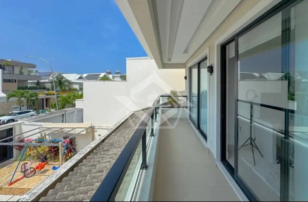 Foto 8 de Casa com 6 quartos à venda em Recreio dos Bandeirantes, Rio De Janeiro - RJ