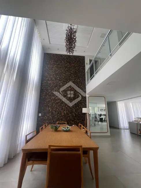 Casa com 4 quartos à venda, 553m2 em Parque Perequê (Mambucaba), Angra Dos Reis - RJ - imagem 6 Foto 6 de Casa com 4 quartos à venda, 553m2 em Parque Perequê (Mambucaba), Angra Dos Reis - RJ