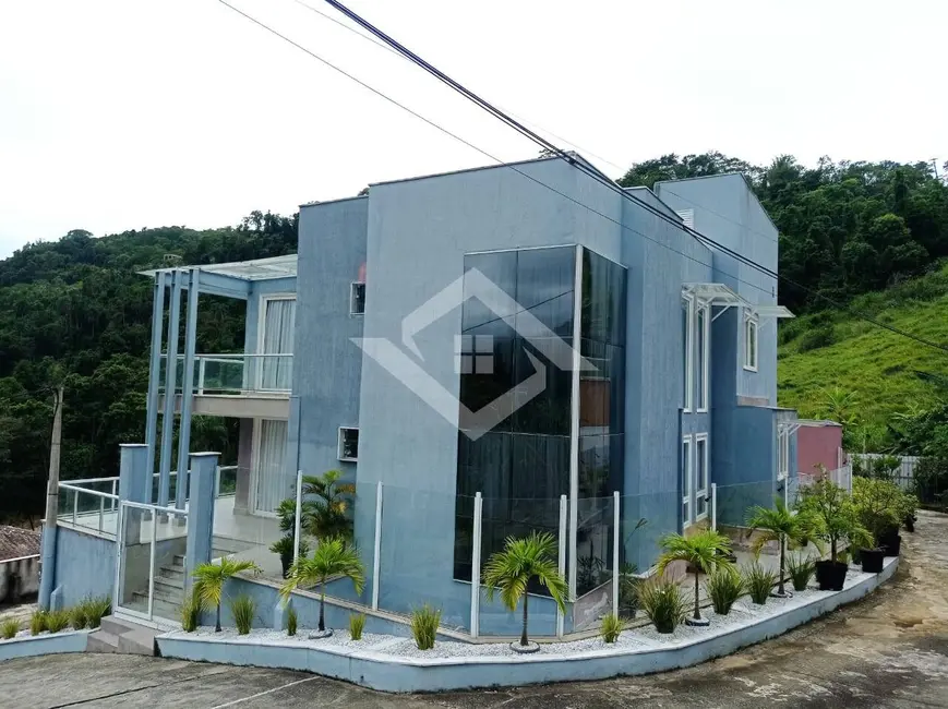 Casa com 4 quartos à venda, 553m2 em Parque Perequê (Mambucaba), Angra Dos Reis - RJ - imagem 3 Foto 3 de Casa com 4 quartos à venda, 553m2 em Parque Perequê (Mambucaba), Angra Dos Reis - RJ