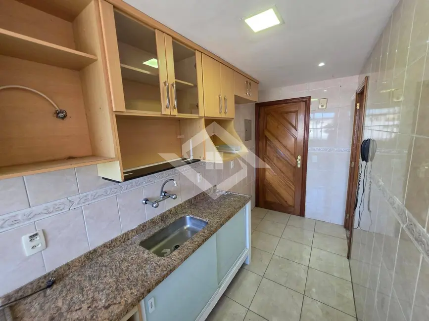 Foto 4 de Apartamento com 2 quartos à venda e para alugar, 75m2 em Taquara, Rio De Janeiro - RJ