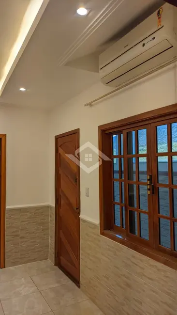 Foto 6 de Casa com 3 quartos à venda, 180m2 em Centro, Nilopolis - RJ