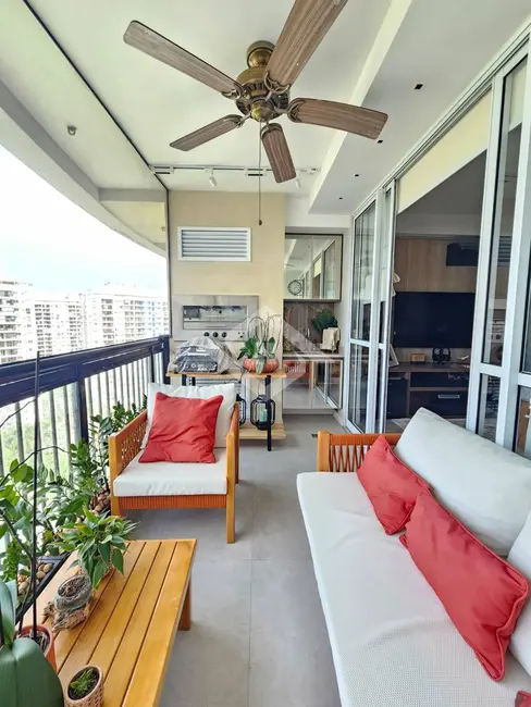 Foto 2 de Apartamento com 4 quartos à venda, 143m2 em Rio De Janeiro - RJ
