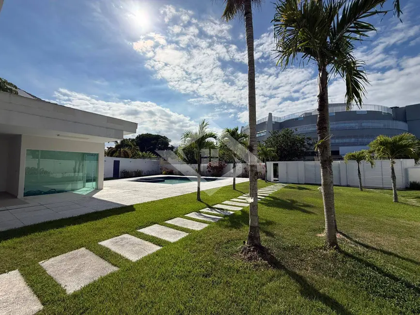 Casa com 7 quartos à venda e para alugar, 1100m2 em Barra da Tijuca, Rio De Janeiro - RJ - imagem 7 Foto 7 de Casa com 7 quartos à venda e para alugar, 1100m2 em Barra da Tijuca, Rio De Janeiro - RJ