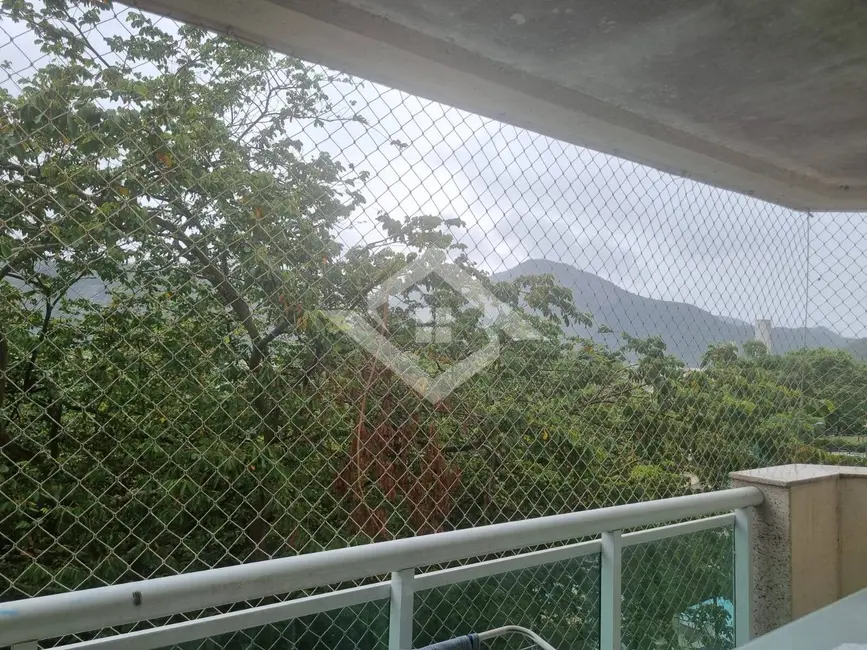 Foto 2 de Apartamento com 2 quartos à venda, 70m2 em Camorim, Rio De Janeiro - RJ