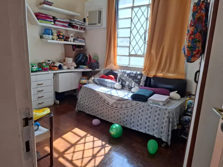 Foto 9 de Casa com 5 quartos à venda, 300m2 em Vital Brazil, Niteroi - RJ