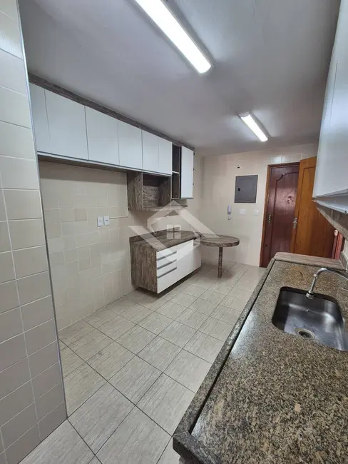 Apartamento com 3 quartos à venda, 136m2 em Tijuca, Rio De Janeiro - RJ - imagem 9 Foto 9 de Apartamento com 3 quartos à venda, 136m2 em Tijuca, Rio De Janeiro - RJ