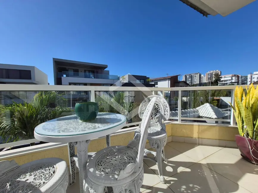 Foto 4 de Casa com 4 quartos à venda, 243m2 em Recreio dos Bandeirantes, Rio De Janeiro - RJ