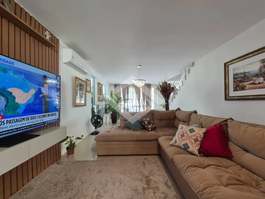 Foto 6 de Casa com 4 quartos à venda, 243m2 em Recreio dos Bandeirantes, Rio De Janeiro - RJ