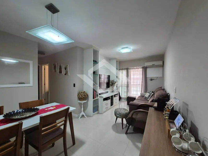 Foto 2 de Apartamento com 2 quartos à venda, 74m2 em Rio De Janeiro - RJ