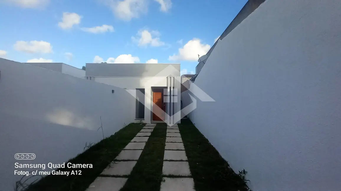 Foto 2 de Casa com 2 quartos à venda, 65m2 em Guaratiba, Rio De Janeiro - RJ