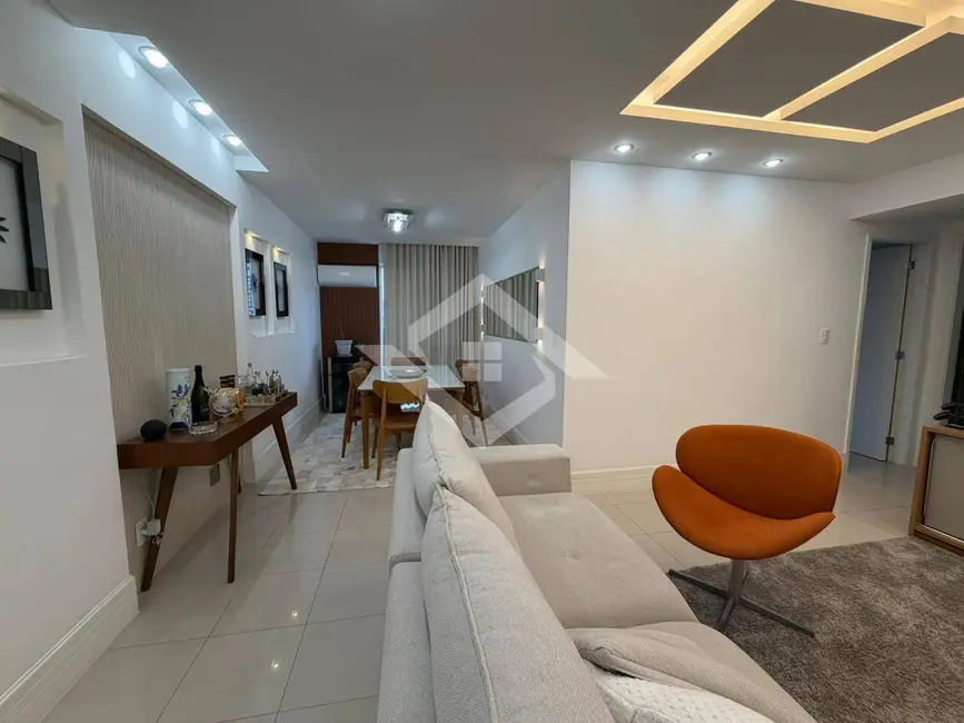 Apartamento com 3 quartos à venda, 98m2 em Rio De Janeiro - RJ - imagem 3 Foto 3 de Apartamento com 3 quartos à venda, 98m2 em Rio De Janeiro - RJ