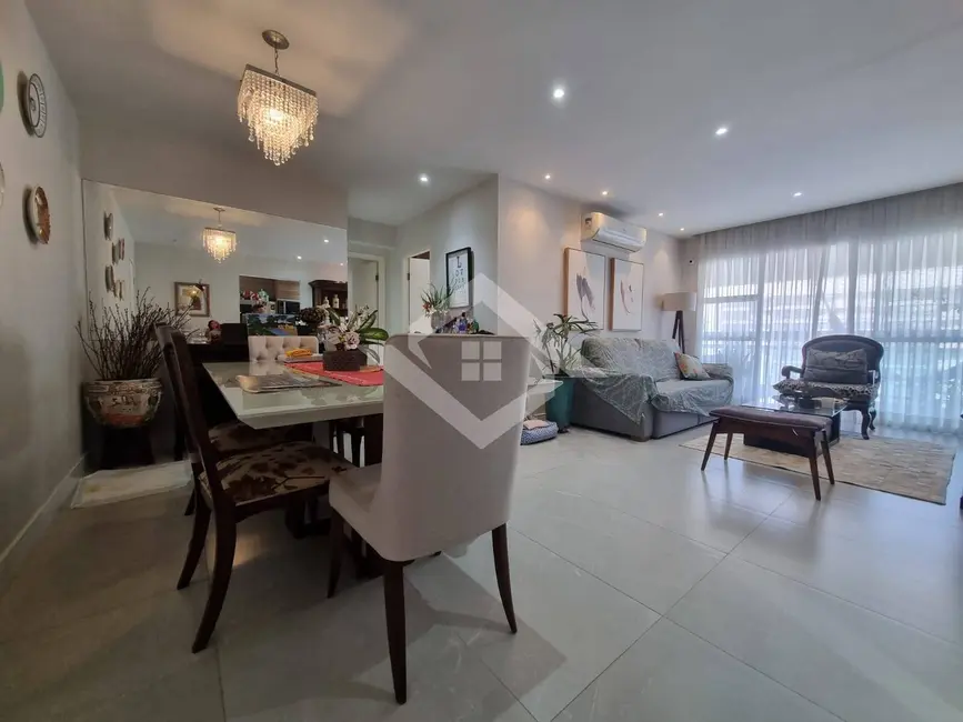 Foto 7 de Apartamento com 4 quartos à venda, 150m2 em Rio De Janeiro - RJ