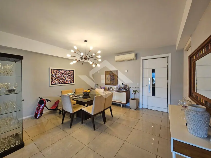 Foto 2 de Apartamento com 4 quartos à venda, 166m2 em Rio De Janeiro - RJ