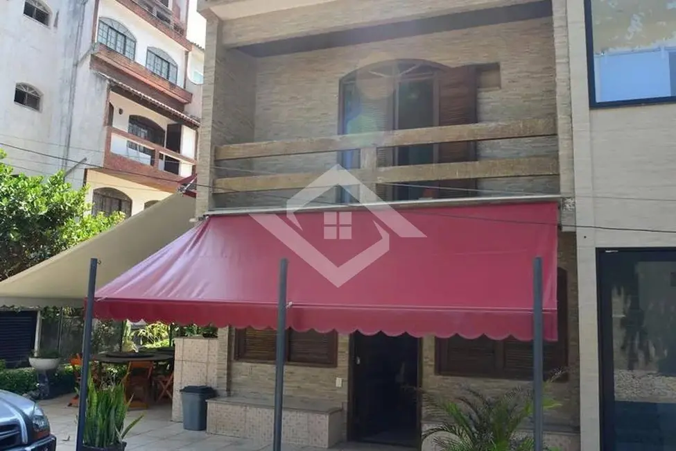 Casa com 3 quartos à venda, 142m2 em Barra da Tijuca, Rio De Janeiro - RJ - imagem 4 Foto 4 de Casa com 3 quartos à venda, 142m2 em Barra da Tijuca, Rio De Janeiro - RJ