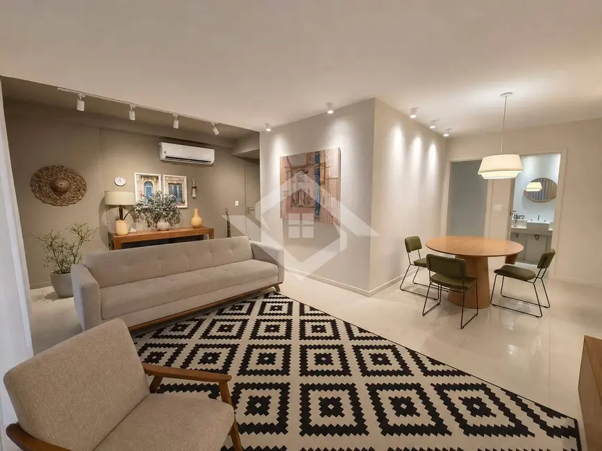 Apartamento com 3 quartos à venda, 145m2 em Rio De Janeiro - RJ - imagem 1 Foto 1 de Apartamento com 3 quartos à venda, 145m2 em Rio De Janeiro - RJ