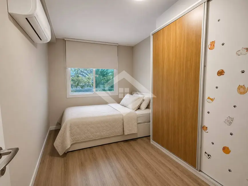Apartamento com 3 quartos à venda, 145m2 em Rio De Janeiro - RJ - imagem 6 Foto 6 de Apartamento com 3 quartos à venda, 145m2 em Rio De Janeiro - RJ