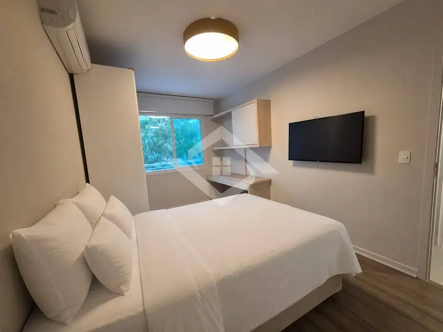 Apartamento com 3 quartos à venda, 145m2 em Rio De Janeiro - RJ - imagem 9 Foto 9 de Apartamento com 3 quartos à venda, 145m2 em Rio De Janeiro - RJ