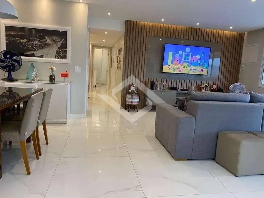 Foto 4 de Apartamento com 4 quartos à venda, 150m2 em Rio De Janeiro - RJ
