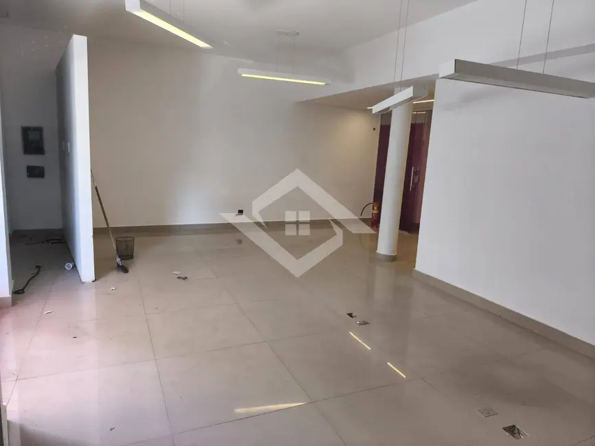 Sala Comercial para alugar, 80m2 em Centro, Niteroi - RJ - imagem 9 Foto 9 de Sala Comercial para alugar, 80m2 em Centro, Niteroi - RJ