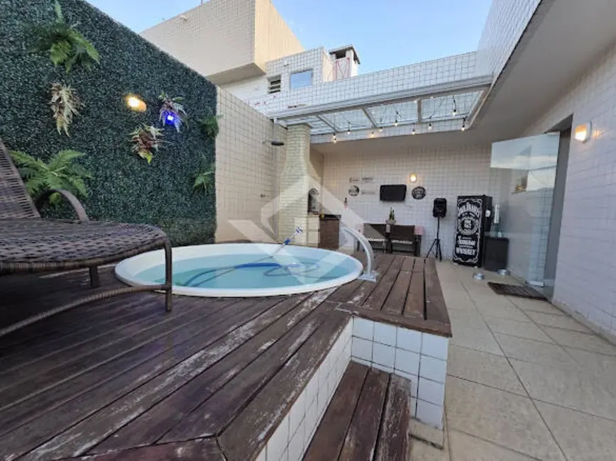 Apartamento com 2 quartos à venda, 143m2 em Rio De Janeiro - RJ - imagem 2 Foto 2 de Apartamento com 2 quartos à venda, 143m2 em Rio De Janeiro - RJ