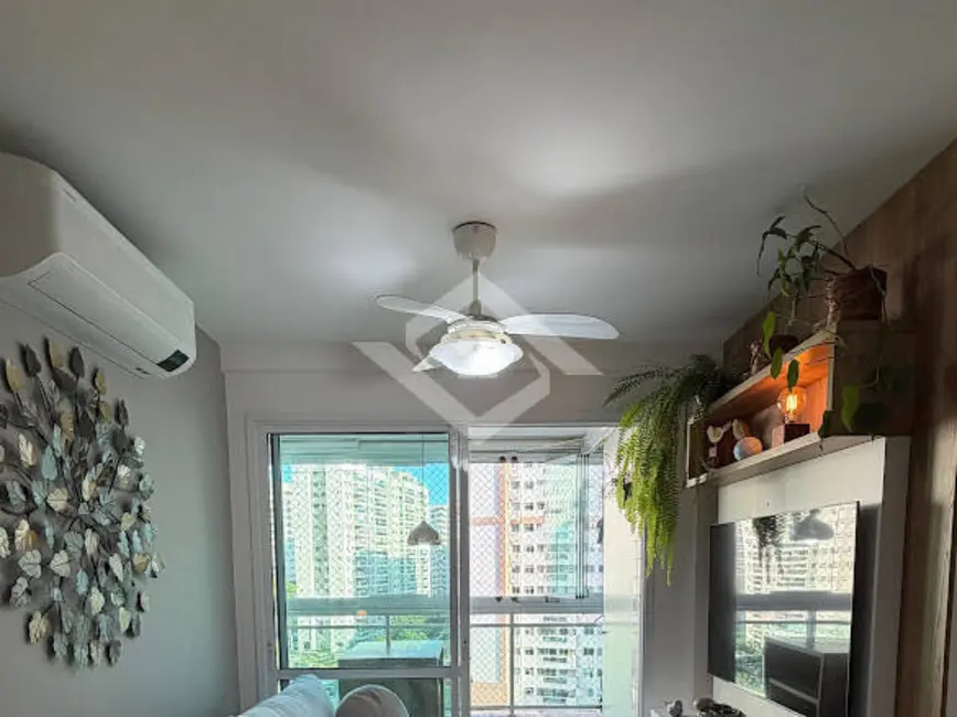Apartamento com 3 quartos à venda, 70m2 em Rio De Janeiro - RJ - imagem 1 Foto 1 de Apartamento com 3 quartos à venda, 70m2 em Rio De Janeiro - RJ