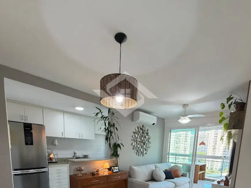 Apartamento com 3 quartos à venda, 70m2 em Rio De Janeiro - RJ - imagem 3 Foto 3 de Apartamento com 3 quartos à venda, 70m2 em Rio De Janeiro - RJ