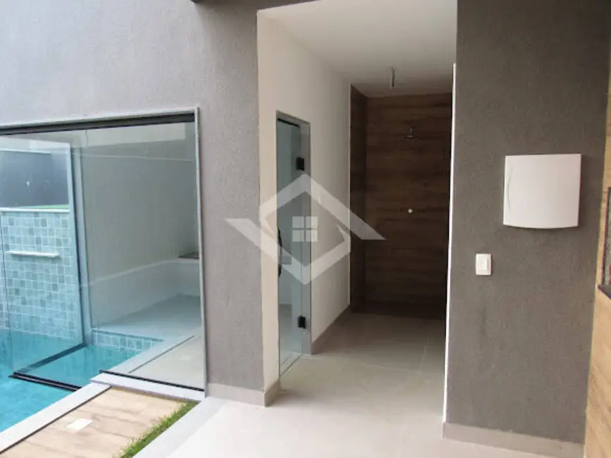 Casa de Condomínio com 4 quartos à venda, 300m2 em Barra da Tijuca, Rio De Janeiro - RJ - imagem 7 Foto 7 de Casa de Condomínio com 4 quartos à venda, 300m2 em Barra da Tijuca, Rio De Janeiro - RJ