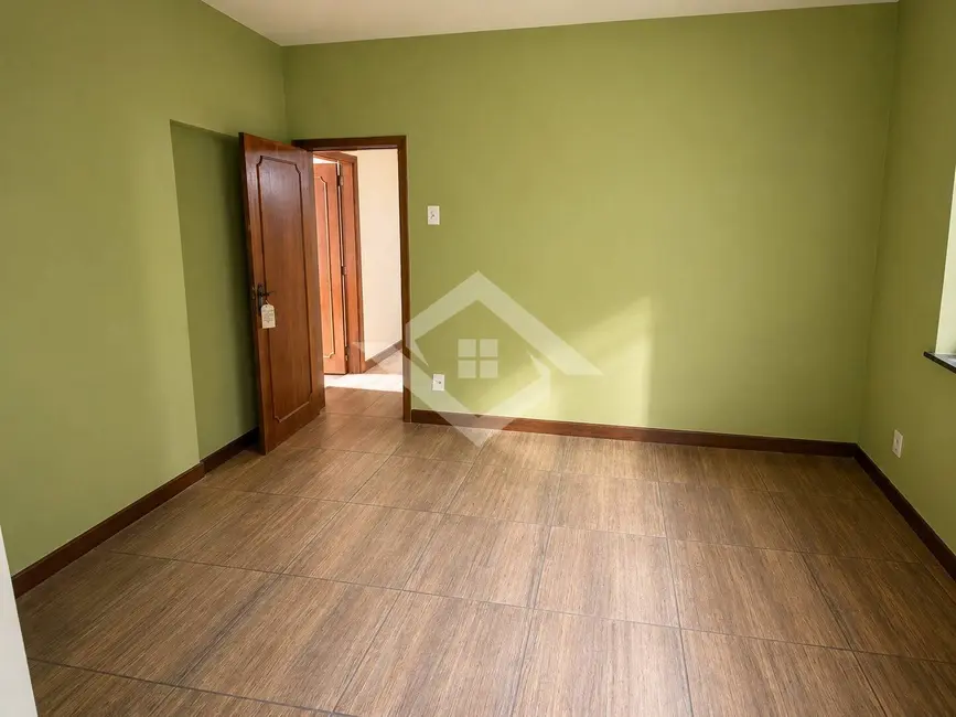 Casa com 5 quartos à venda, 251m2 em Bancários, Rio De Janeiro - RJ - imagem 8 Foto 8 de Casa com 5 quartos à venda, 251m2 em Bancários, Rio De Janeiro - RJ