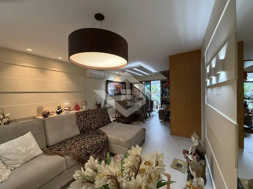 Apartamento com 4 quartos à venda, 147m2 em Rio De Janeiro - RJ - imagem 2 Foto 2 de Apartamento com 4 quartos à venda, 147m2 em Rio De Janeiro - RJ