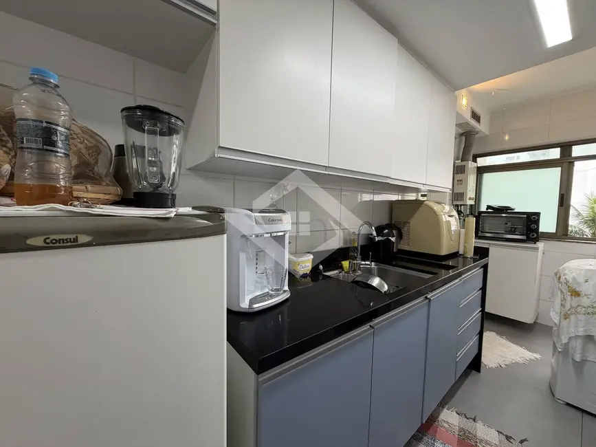 Apartamento com 4 quartos à venda, 147m2 em Rio De Janeiro - RJ - imagem 9 Foto 9 de Apartamento com 4 quartos à venda, 147m2 em Rio De Janeiro - RJ