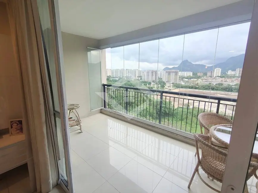 Apartamento com 4 quartos à venda, 166m2 em Rio De Janeiro - RJ - imagem 8 Foto 8 de Apartamento com 4 quartos à venda, 166m2 em Rio De Janeiro - RJ