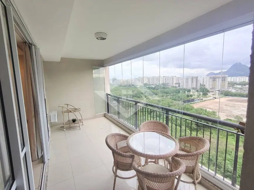 Apartamento com 4 quartos à venda, 166m2 em Rio De Janeiro - RJ - imagem 6 Foto 6 de Apartamento com 4 quartos à venda, 166m2 em Rio De Janeiro - RJ