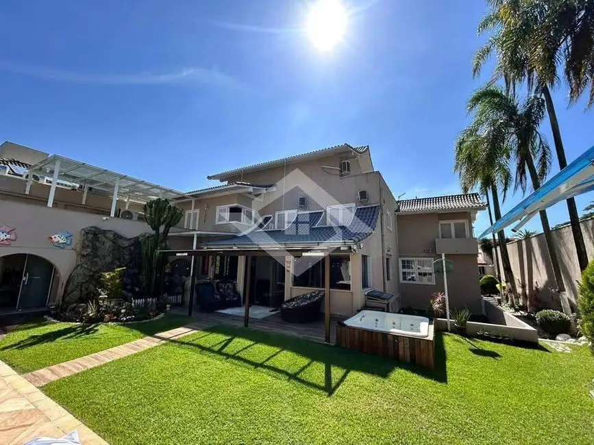 Foto 1 de Casa com 5 quartos à venda, 720m2 em Barra da Tijuca, Rio De Janeiro - RJ