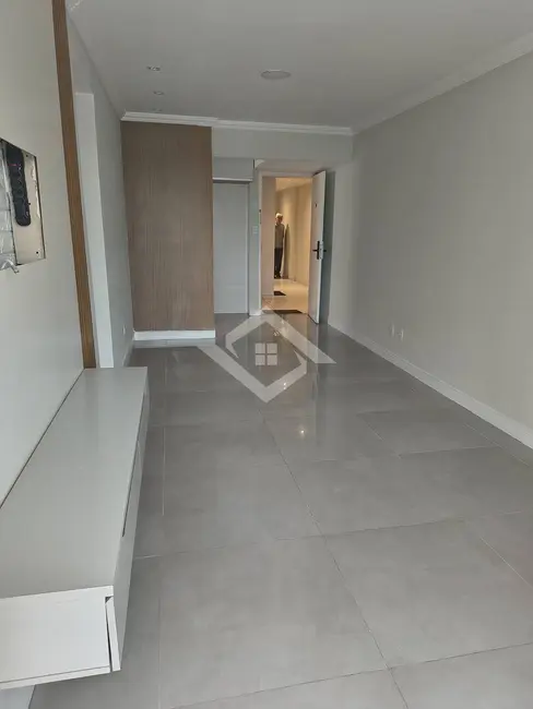 Apartamento com 3 quartos à venda, 85m2 em Rio De Janeiro - RJ - imagem 3 Foto 3 de Apartamento com 3 quartos à venda, 85m2 em Rio De Janeiro - RJ
