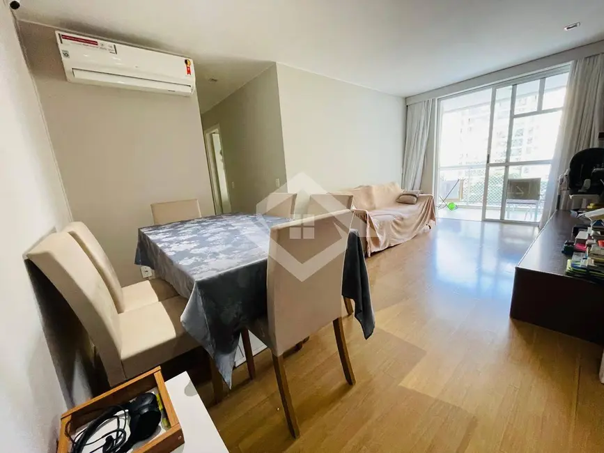 Apartamento com 2 quartos para alugar, 80m2 em Barra da Tijuca, Rio De Janeiro - RJ - imagem 2 Foto 2 de Apartamento com 2 quartos para alugar, 80m2 em Barra da Tijuca, Rio De Janeiro - RJ