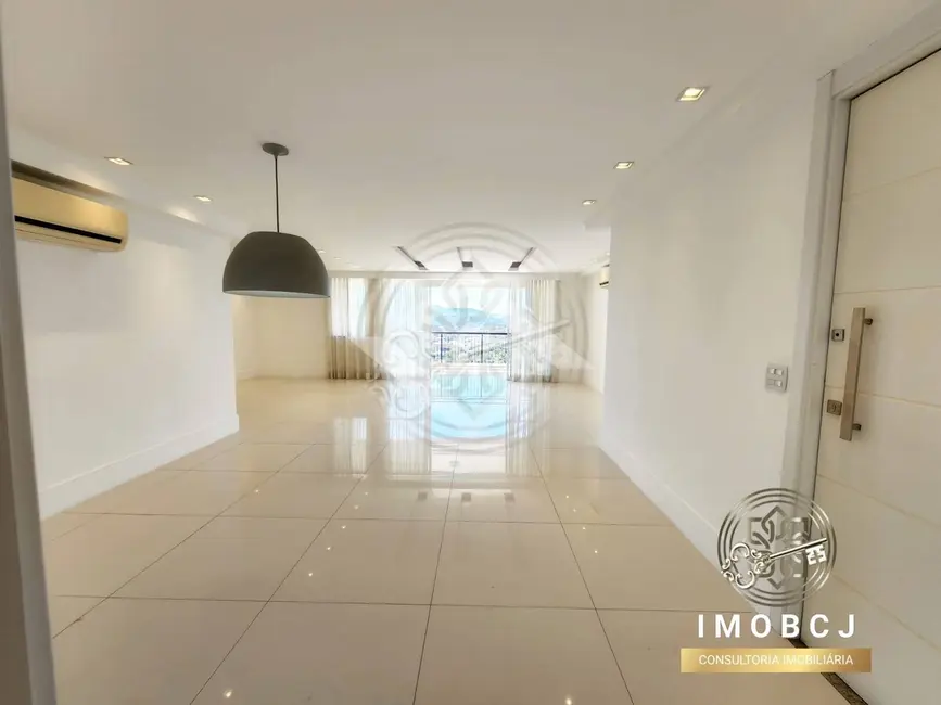 Foto 3 de Apartamento com 3 quartos para alugar, 166m2 em Rio De Janeiro - RJ