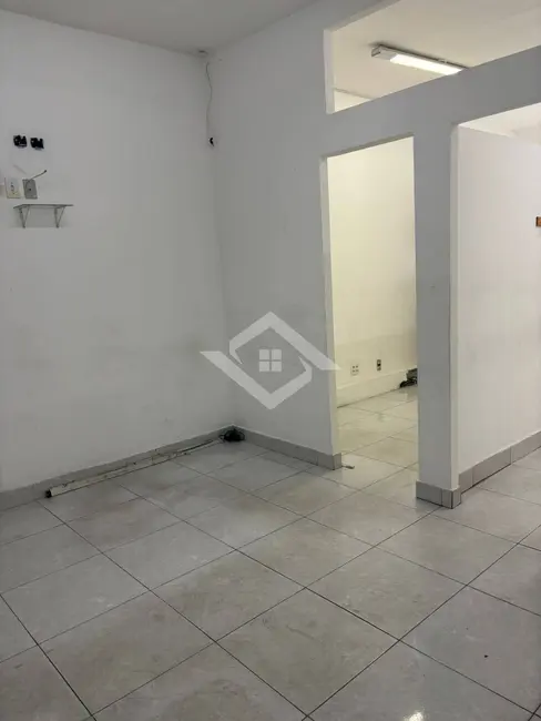 Sala Comercial à venda, 28m2 em Campo Grande, Rio De Janeiro - RJ - imagem 3 Foto 3 de Sala Comercial à venda, 28m2 em Campo Grande, Rio De Janeiro - RJ