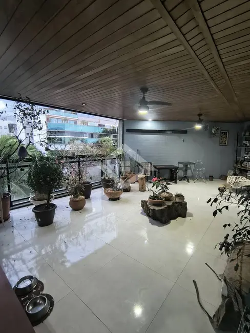Apartamento com 2 quartos à venda, 110m2 em Recreio dos Bandeirantes, Rio De Janeiro - RJ - imagem 3 Foto 3 de Apartamento com 2 quartos à venda, 110m2 em Recreio dos Bandeirantes, Rio De Janeiro - RJ