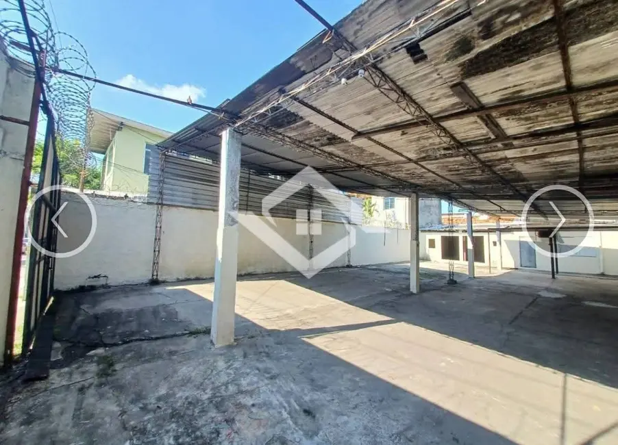 Sala Comercial para alugar, 300m2 em Ramos, Rio De Janeiro - RJ - imagem 2 Foto 2 de Sala Comercial para alugar, 300m2 em Ramos, Rio De Janeiro - RJ