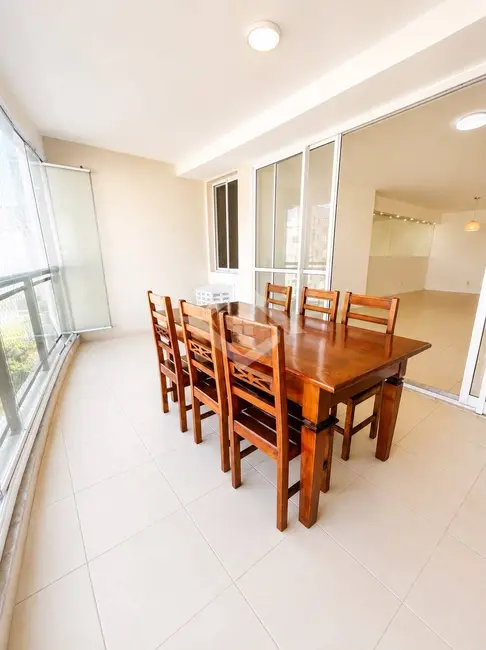 Apartamento com 4 quartos para alugar, 166m2 em Rio De Janeiro - RJ - imagem 2 Foto 2 de Apartamento com 4 quartos para alugar, 166m2 em Rio De Janeiro - RJ