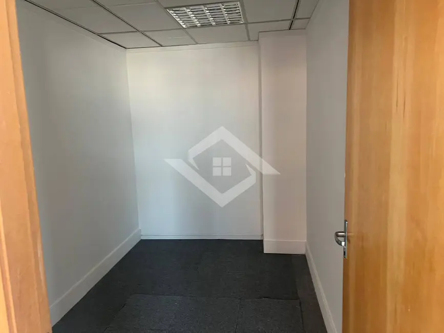 Foto 1 de Sala Comercial para alugar, 195m2 em Centro, Rio De Janeiro - RJ