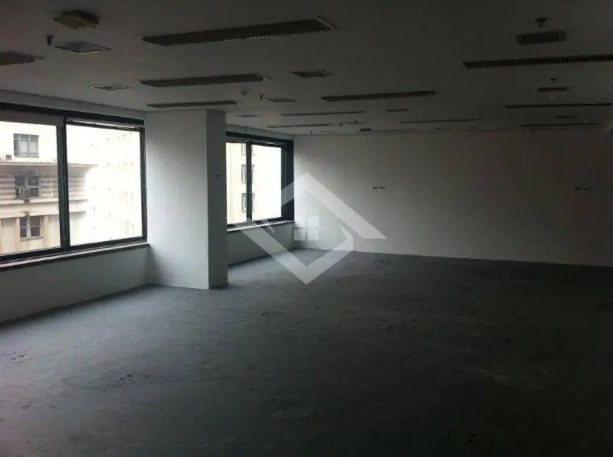 Foto 2 de Sala Comercial para alugar, 107m2 em Centro, Rio De Janeiro - RJ