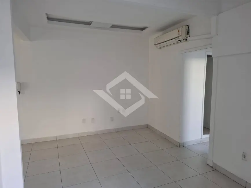 Sala Comercial para alugar, 100m2 em Maracanã, Rio De Janeiro - RJ - imagem 2 Foto 2 de Sala Comercial para alugar, 100m2 em Maracanã, Rio De Janeiro - RJ