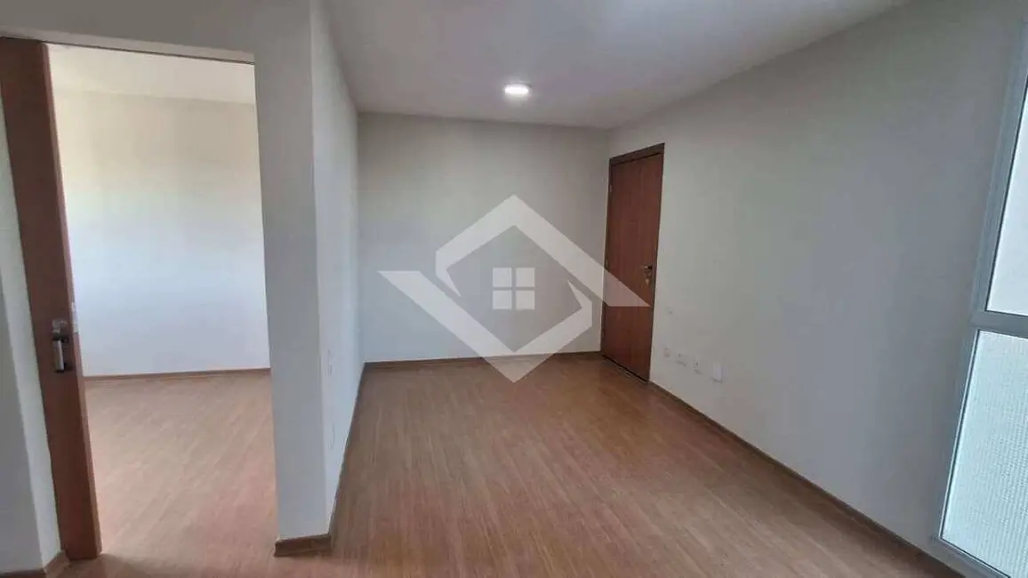 Foto 3 de Apartamento com 2 quartos à venda, 45m2 em Santa Cruz, Rio De Janeiro - RJ