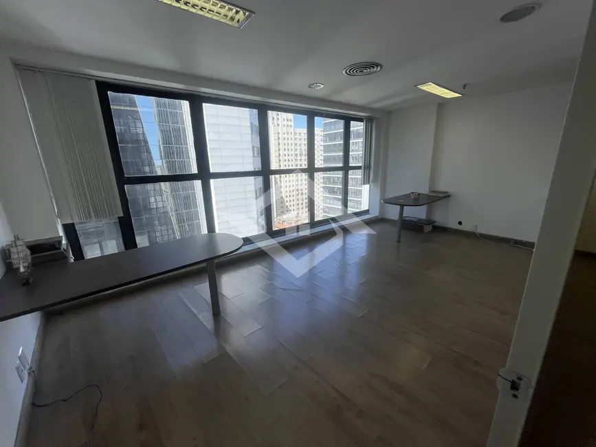 Foto 1 de Sala Comercial para alugar, 138m2 em Centro, Rio De Janeiro - RJ