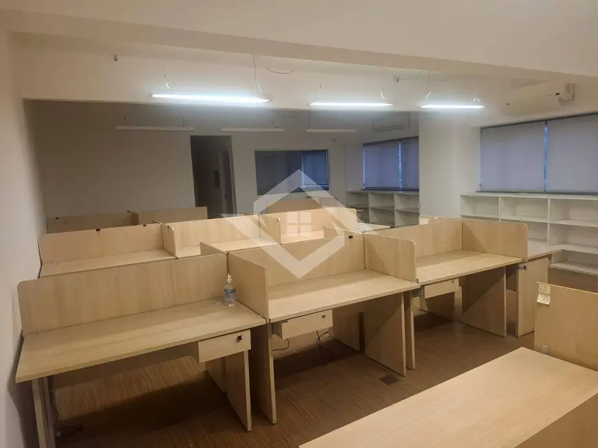 Foto 1 de Sala Comercial para alugar, 300m2 em Centro, Rio De Janeiro - RJ