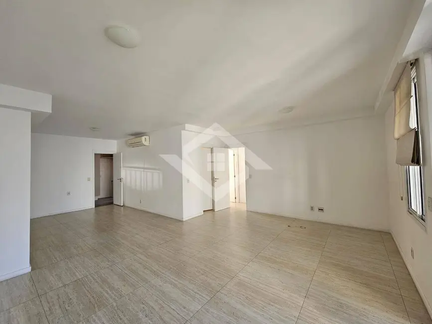 Foto 5 de Apartamento com 3 quartos à venda, 143m2 em Rio De Janeiro - RJ