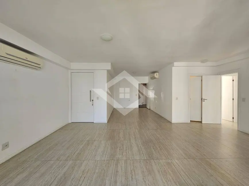 Foto 4 de Apartamento com 3 quartos à venda, 143m2 em Rio De Janeiro - RJ