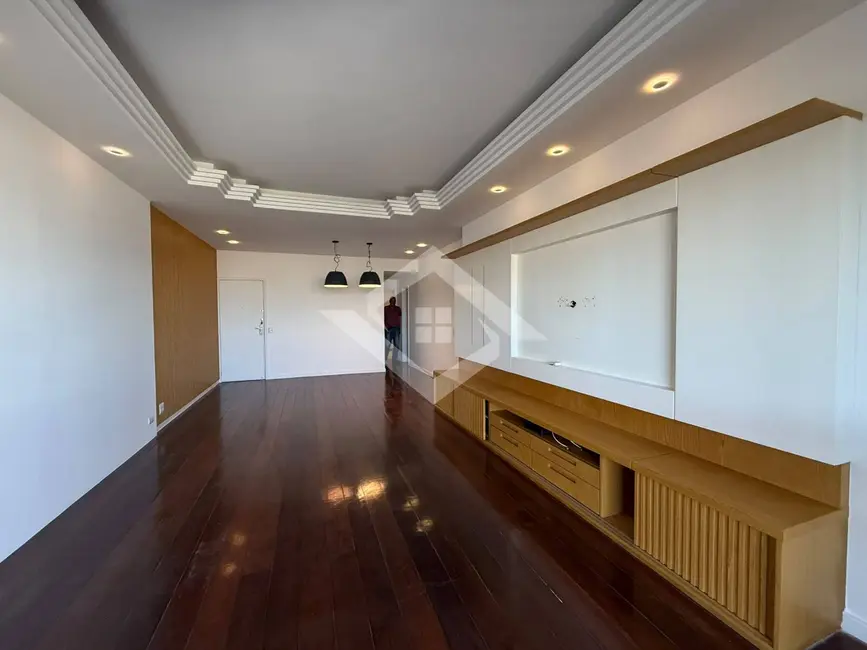 Foto 6 de Apartamento com 4 quartos para alugar, 220m2 em Barra da Tijuca, Rio De Janeiro - RJ