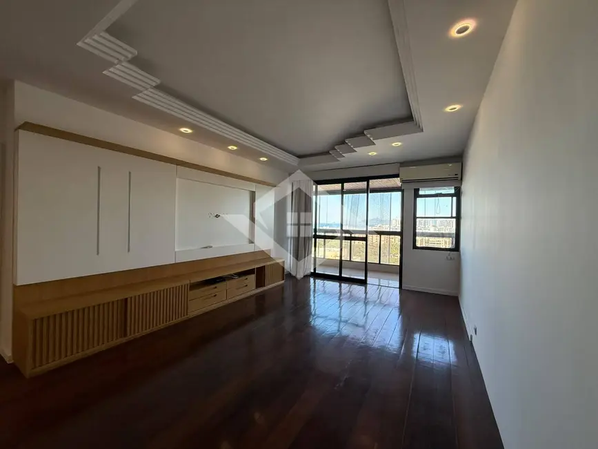 Foto 4 de Apartamento com 4 quartos para alugar, 220m2 em Barra da Tijuca, Rio De Janeiro - RJ